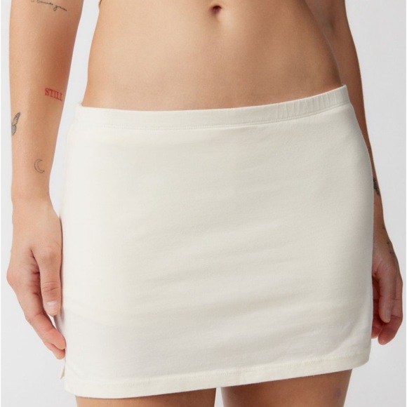 UO micro mini skort - Picture 2 of 3